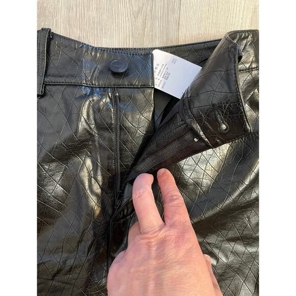 NWT Peacebird quilted black faux leather mini skirt size M *CHECK MEASUREMENTS* - Picture 12 of 15